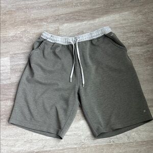 Kenneth Cole Active mens gray shorts